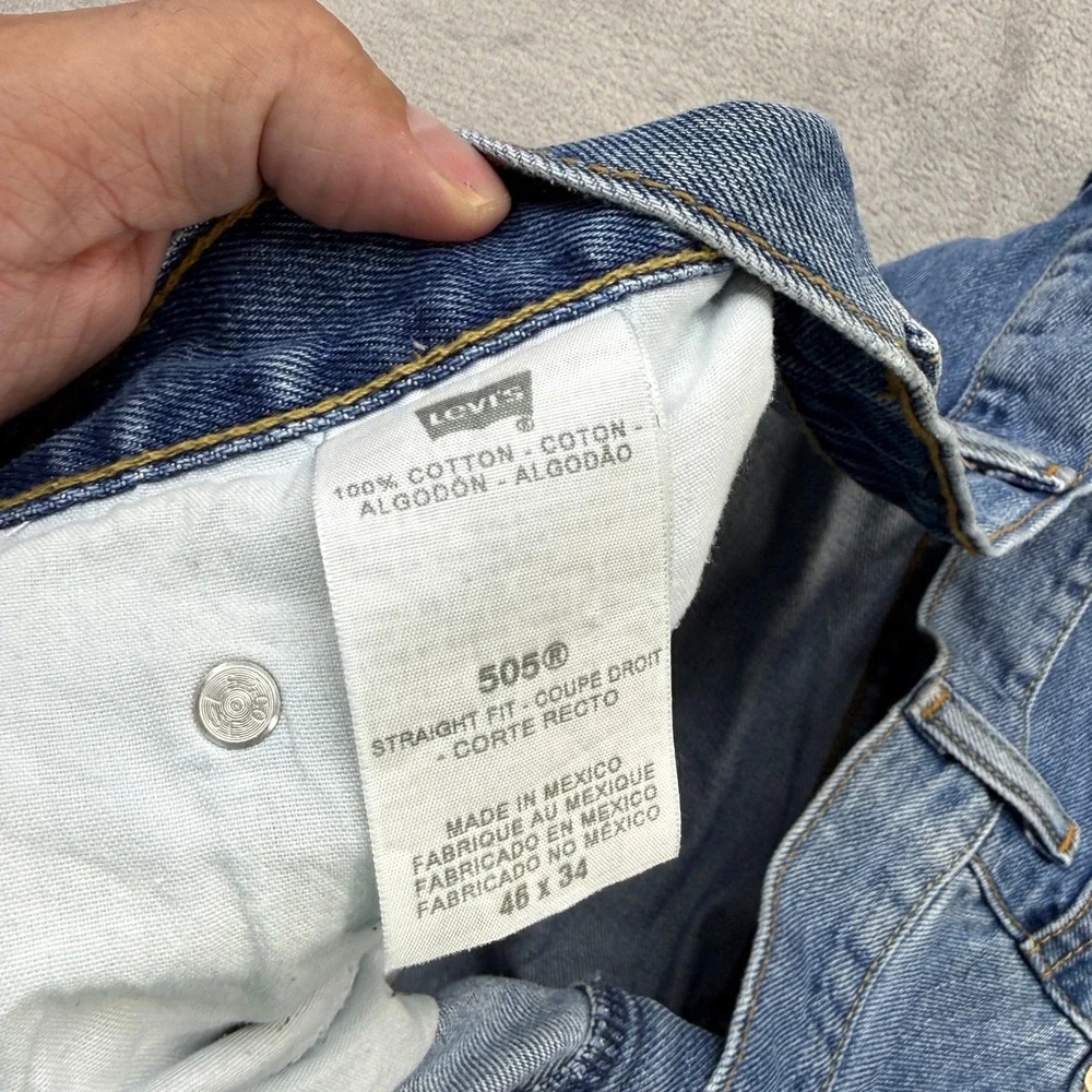 Levi's 505 Straight Fit Jeans Mens 46x34 Blue Medium Wash Denim Classic Casual